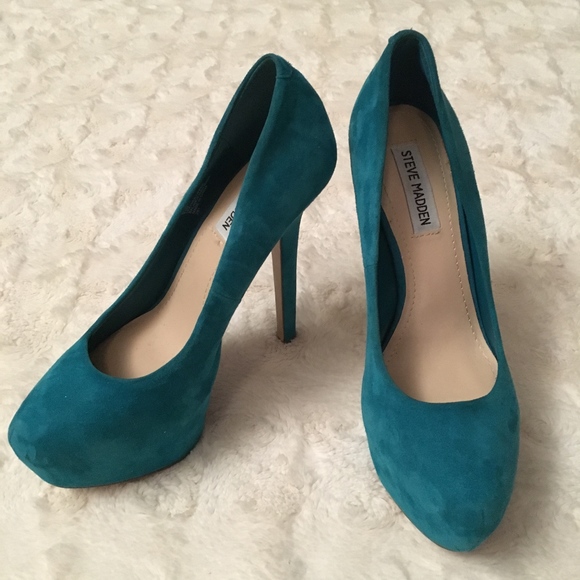 Steve Madden Shoes - "Steve Madden" Dejavu Suede Platform Heels - 8.5